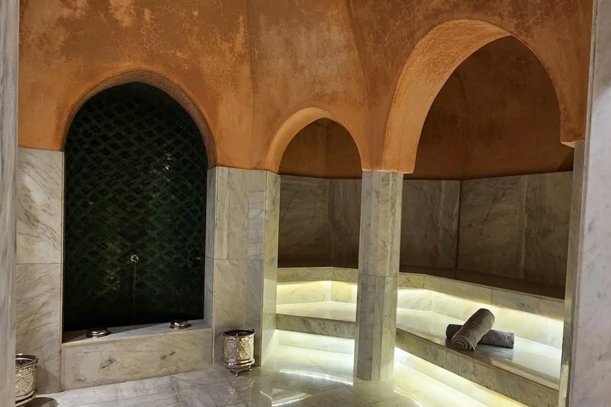 صالون السبا الأنيق