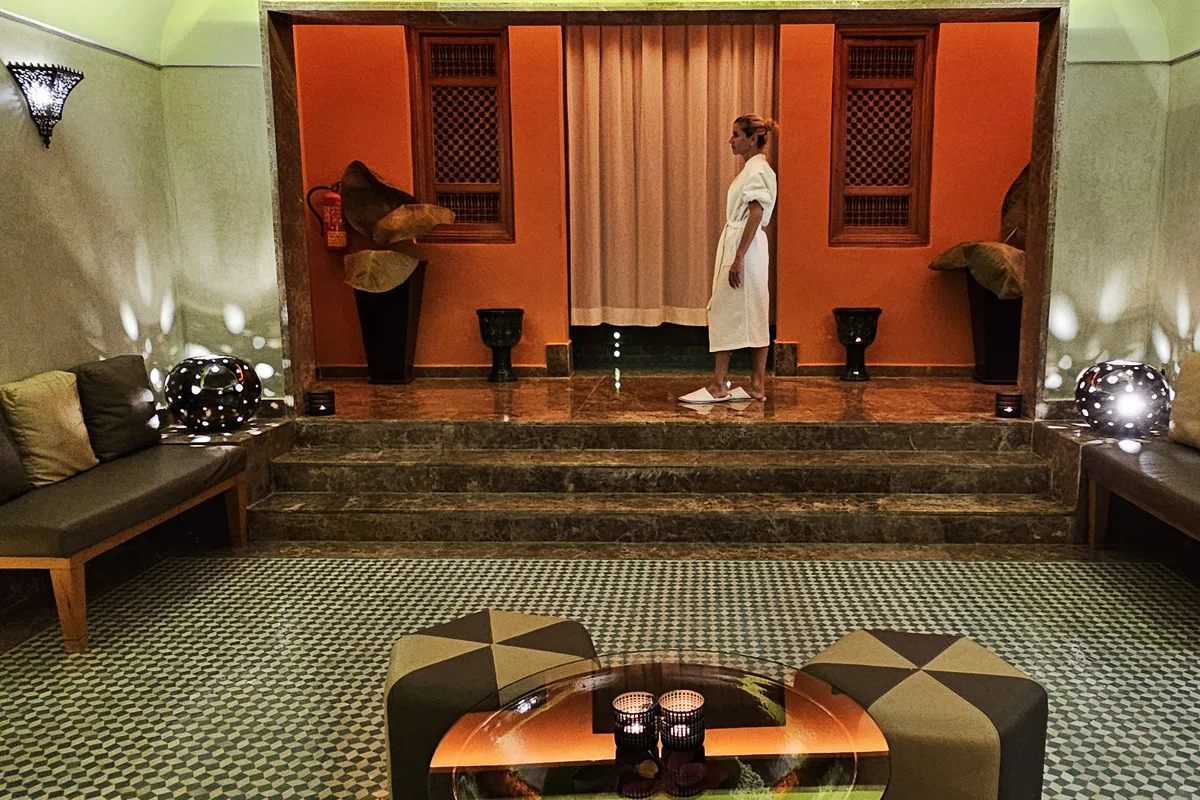 غرفة تدليك مجددة