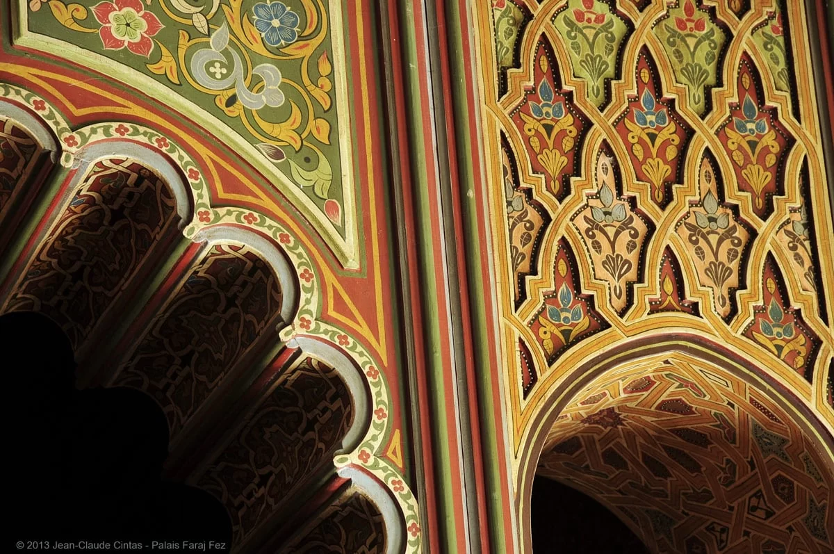 أبواب خشب الأرز المنقوشة