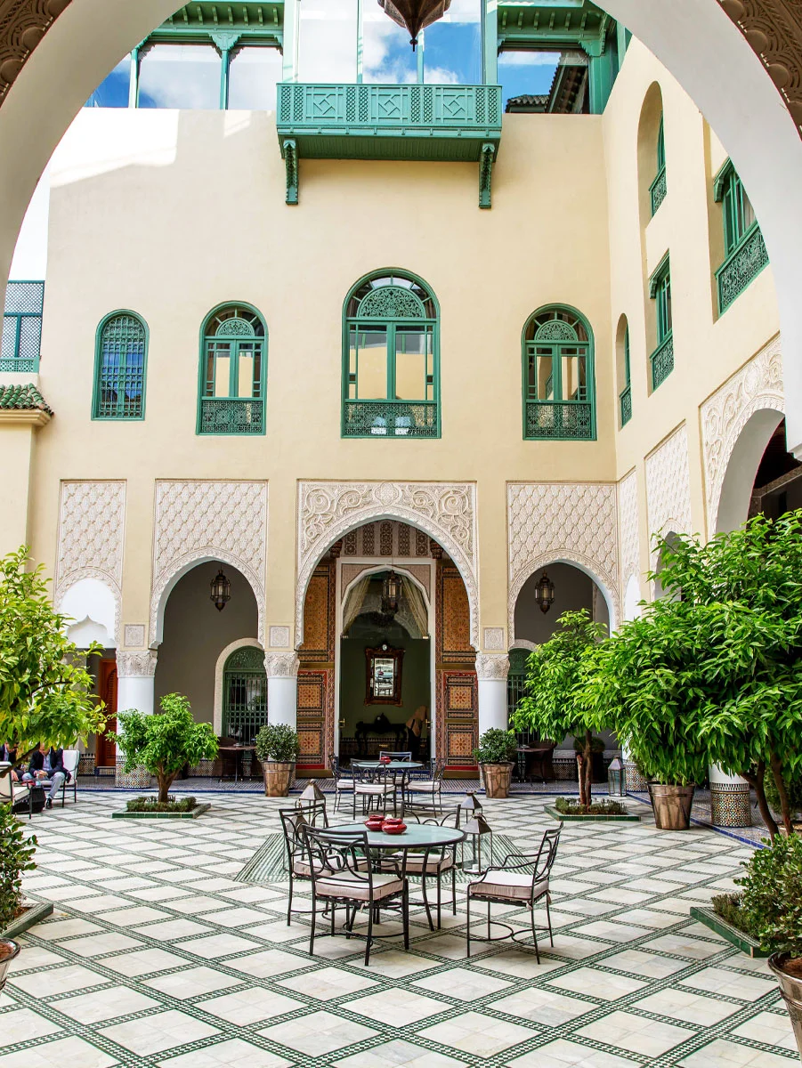 Blick auf den Innenhof des Luxus-Riads Palais Faraj